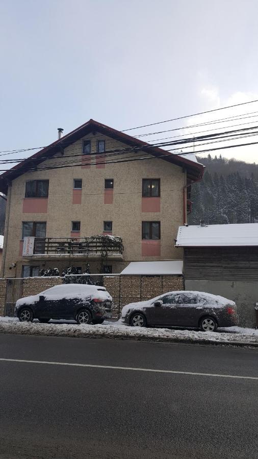 Casa Ryana Sinaia 호텔 외부 사진